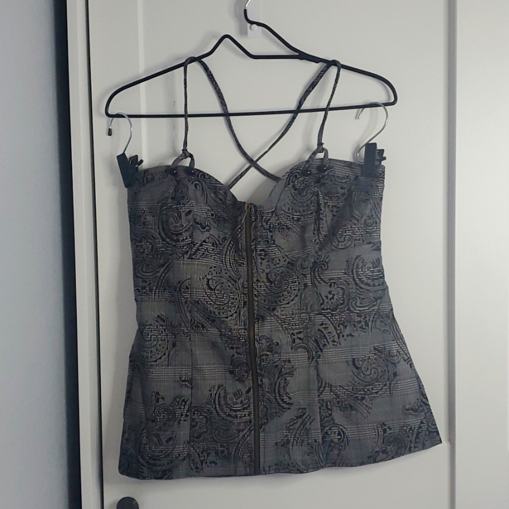 Nikki Mac cross back zipper up tank large